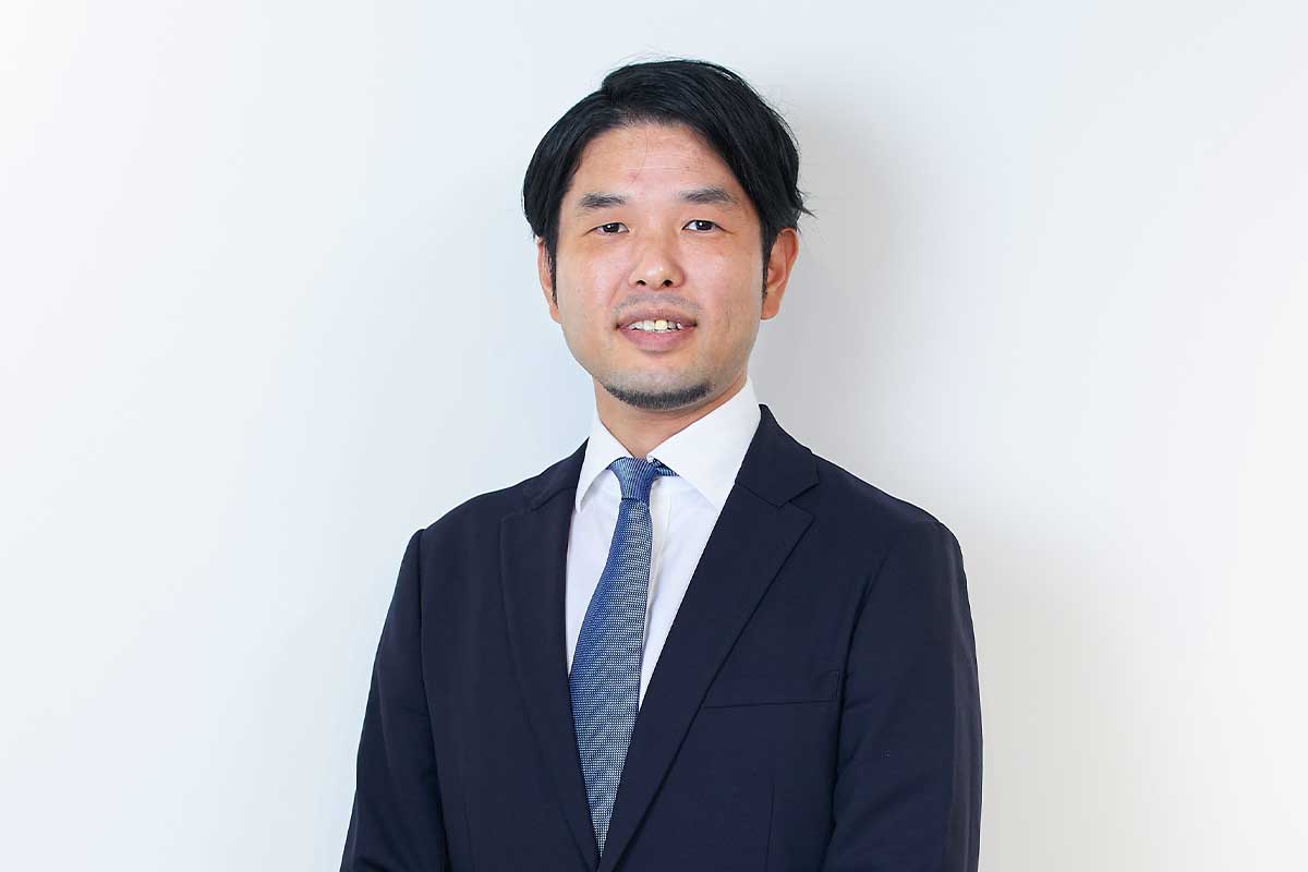 Shugo Suzuki , Executive Officer